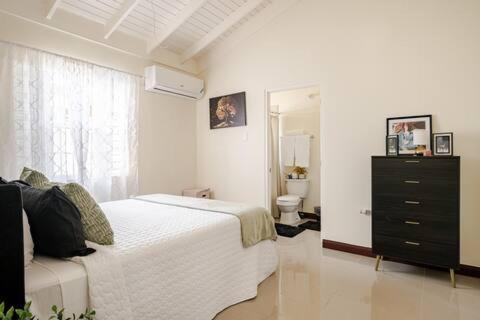 Bellarose At Colbeck ,Gated With Pool, Stylishly Modern Villa Old Harbour Dış mekan fotoğraf