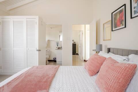 Bellarose At Colbeck ,Gated With Pool, Stylishly Modern Villa Old Harbour Dış mekan fotoğraf